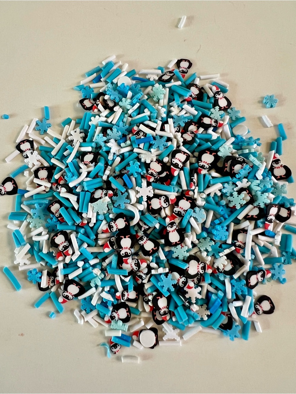 20 grams Christmas Snowflakes Blue White Sprinkles Penguins Fake Fimo Clay Slice